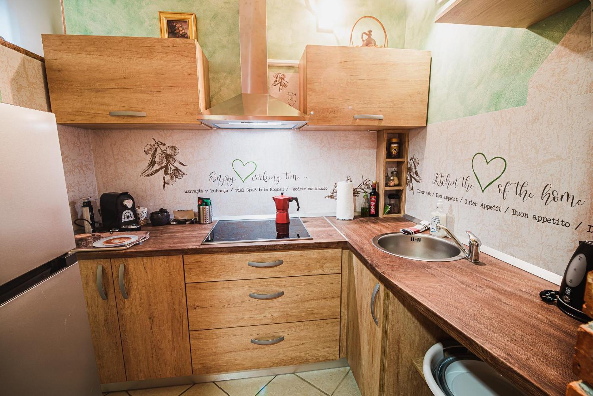 Lux Living Apartments Budic Near Terme Catez Brežice Quarto foto